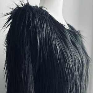 NWT Zaful Black Long-Pile Faux Fur Cropped Statement Jacket – US S